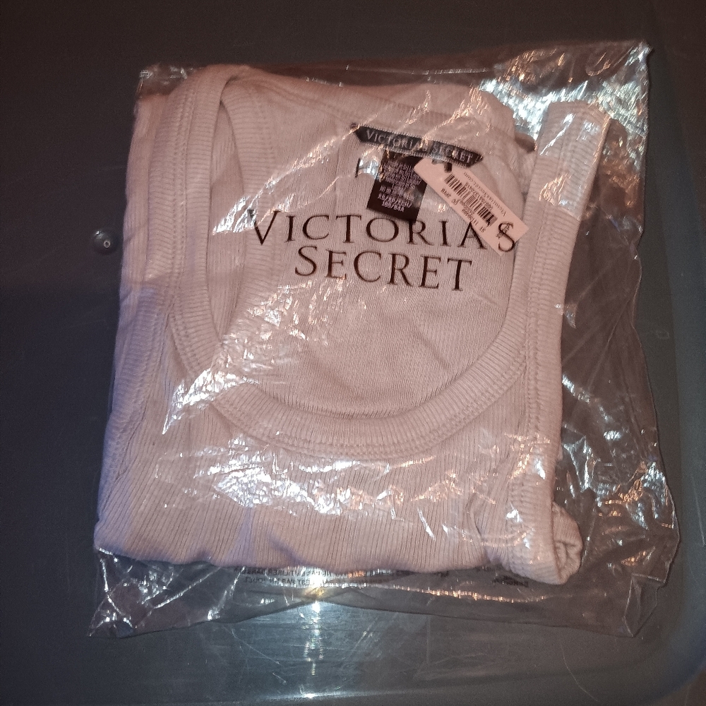 Victoria's Secret Silver Violet Ribbed Tank Top